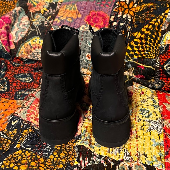 Timberland Kinsley Black Leather Boot - Size 9.5 - Picture 6 of 6